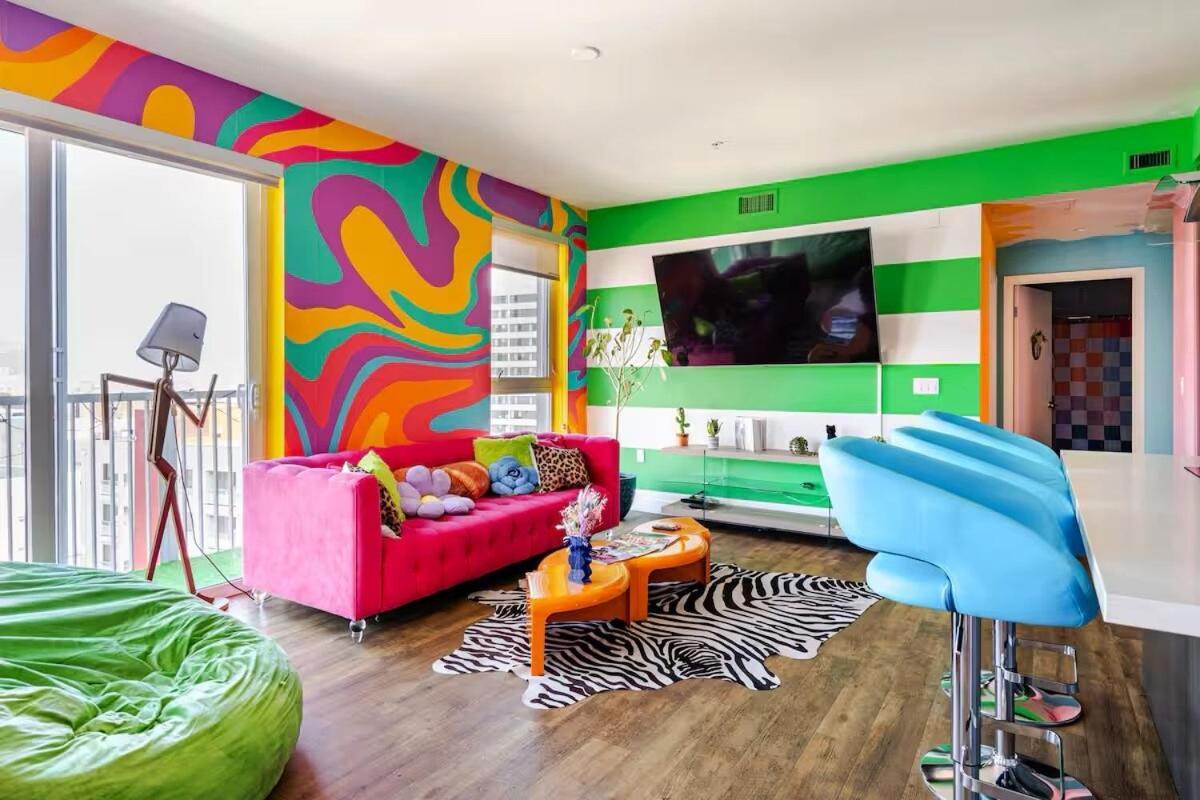 Colorful Penthouse Near Dtla * Los Angeles