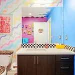 Colorful Penthouse Near Dtla