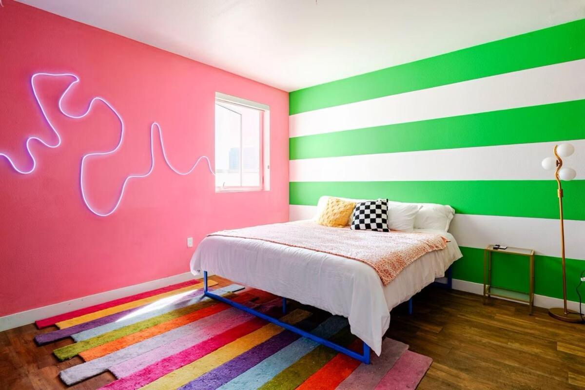 Apartment Colorful Penthouse Near Dtla *